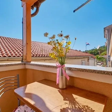 Apartments By The Sea Martinscica, Cres - 22582 Esterno foto
