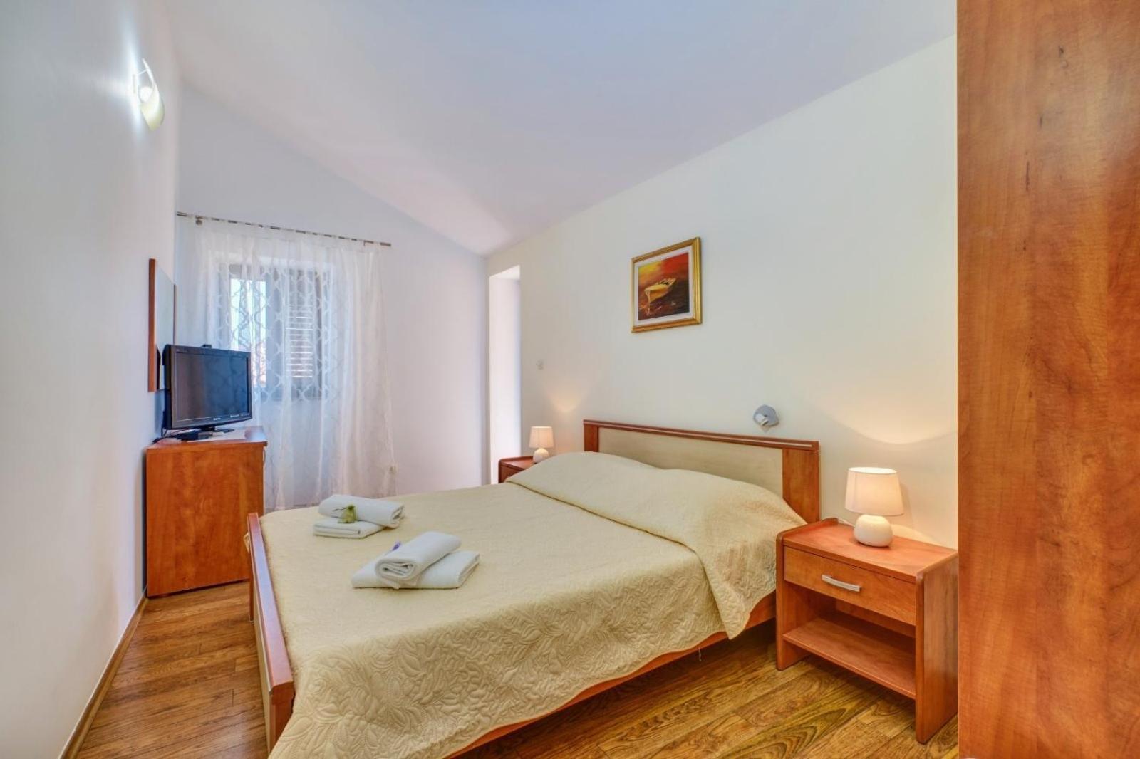 Apartment By The Sea Martinscica, Cres - 22582